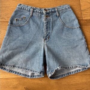 90’s arizona jeans shorts 5in inseam high waisted